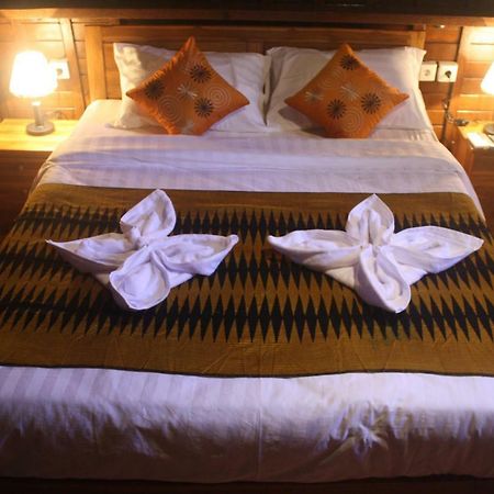 Lotus Bungalow Hotel Nusa Penida Bagian luar foto