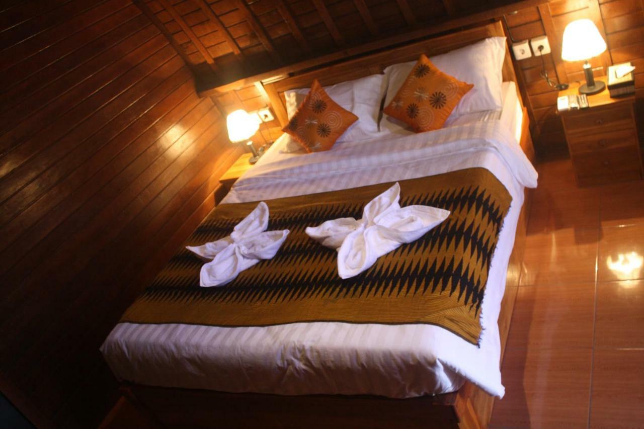 Lotus Bungalow Hotel Nusa Penida Bagian luar foto